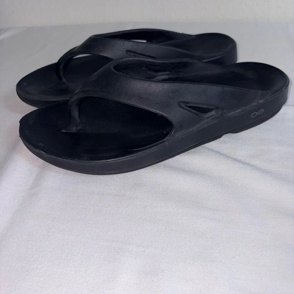 OOFOS OOriginal Recovery Sandals Mens Black Good Arch Support Thong Flip Flops